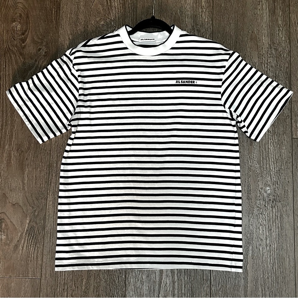 JIl SANDER  Navy & White Stripped Women Oversized Medium 3D Raised Logo Tshirt